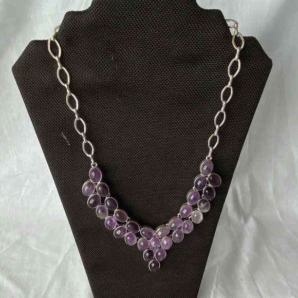 Vintage Chunky Bib Necklace Costume Jewelry - Picture 3 of 3